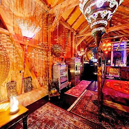 Hotel Bijou / And Romance Kallnach