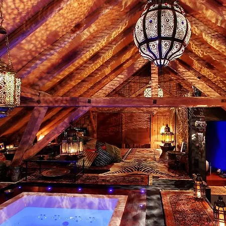 Hotel Bijou / And Romance