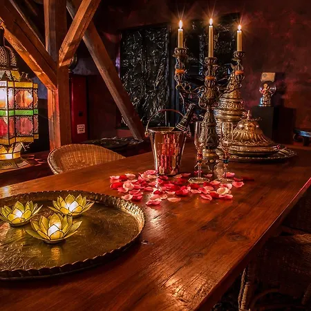 Bijou / And Romance 3*