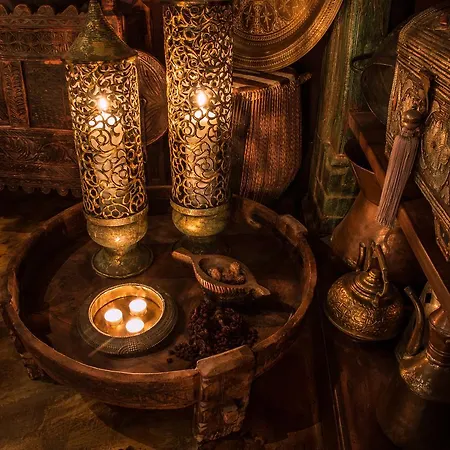 Bijou / And Romance 3*